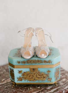 French Bridal Shoe keep
