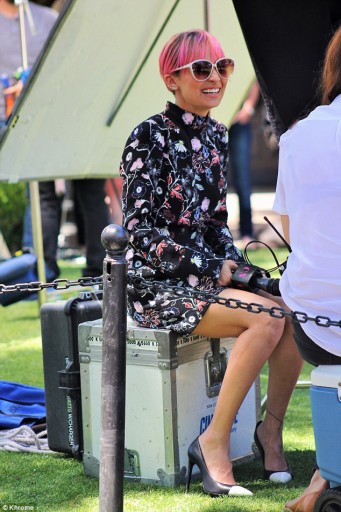 Nicole Richie films an interview for her show, Candidly Nicole, in Los Angeles on June 8, 2015